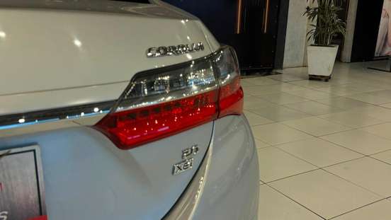 TOYOTA-COROLLA-2017