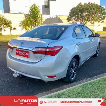 TOYOTA-COROLLA-2015