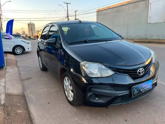 TOYOTA-ETIOS-2018