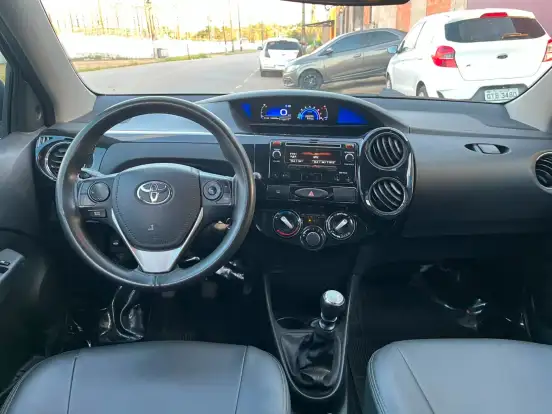 TOYOTA-ETIOS-1.5 X PLUS 16V FLEX 4P MANUAL TOYOTA-ETIOS-2018