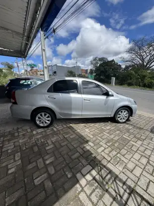 TOYOTA-ETIOS-2018