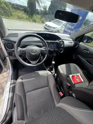 TOYOTA-ETIOS-2018