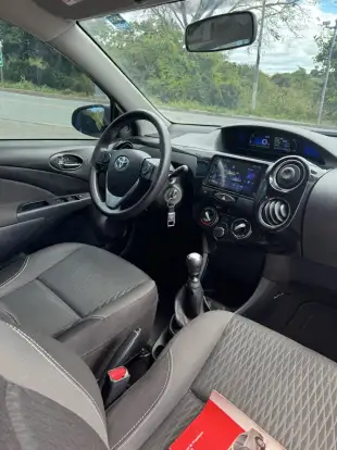 TOYOTA-ETIOS-2018