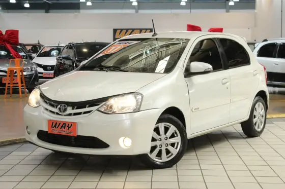 TOYOTA ETIOS 1.5 XLS 16V FLEX 4P AUTOMÁTICO TOYOTA ETIOS 1.5 XLS 16V FLEX 4P AUTOMÁTICO