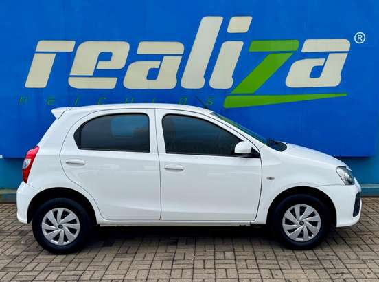 TOYOTA-ETIOS-2017