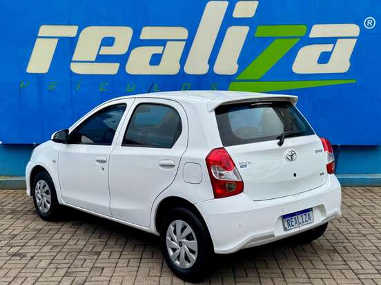 TOYOTA-ETIOS-1.3 X 16V FLEX 4P MANUAL TOYOTA-ETIOS-2017