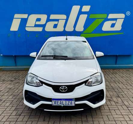 TOYOTA-ETIOS-2017