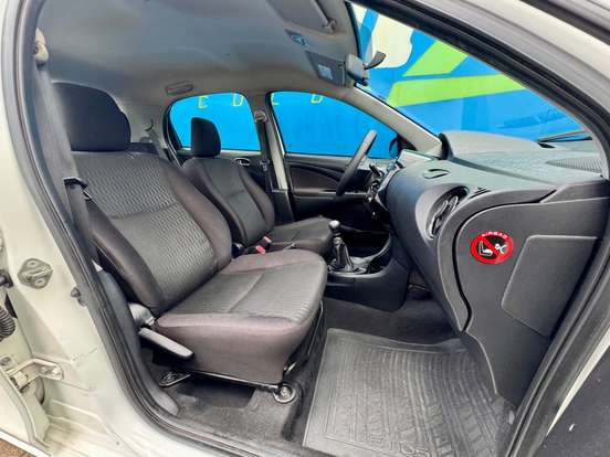 TOYOTA-ETIOS-1.3 X 16V FLEX 4P MANUAL TOYOTA-ETIOS-2017