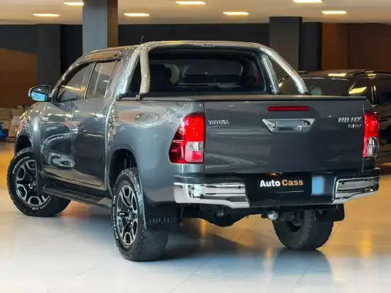 TOYOTA-HILUX-2.8 D-4D TURBO DIESEL CD SRV 4X4 AUTOMÁTICO TOYOTA-HILUX-2020
