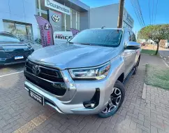 TOYOTA HILUX 2.8 D-4D TURBO DIESEL CD SRX 4X4 AUTOMÁTICO TOYOTA HILUX 2.8 D-4D TURBO DIESEL CD SRX 4X4 AUTOMÁTICO