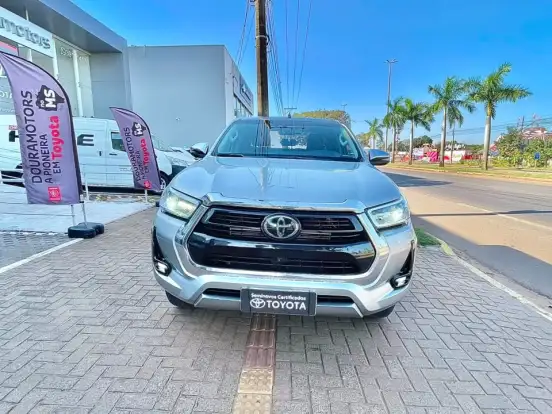 TOYOTA-HILUX-2.8 D-4D TURBO DIESEL CD SRX 4X4 AUTOMÁTICO TOYOTA-HILUX-2022