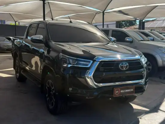 TOYOTA-HILUX-2.8 D-4D TURBO DIESEL CD SRX 4X4 AUTOMÁTICO TOYOTA-HILUX-2021