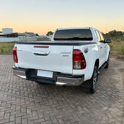 TOYOTA-HILUX-2.8 SRV 4X4 CD 16V DIESEL 4P AUTOMÁTICO TOYOTA-HILUX-2019