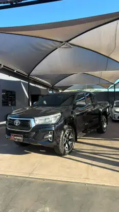 TOYOTA-HILUX-2.8 SRX 4X4 CD 16V DIESEL 4P AUTOMÁTICO TOYOTA-HILUX-2019