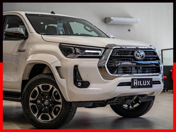 TOYOTA HILUX 2.8 D-4D TURBO DIESEL CD SRX PLUS 4X4 AUTOMÁTICO