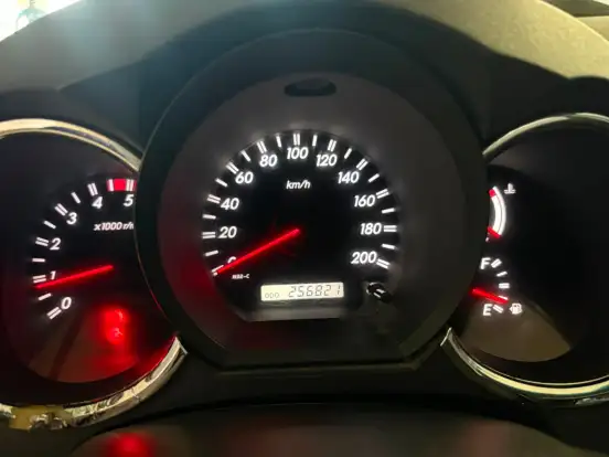TOYOTA-HILUX-3.0 SRV 4X4 CD 16V TURBO INTERCOOLER DIESEL 4P AUTOMÁTICO TOYOTA-HILUX-2010