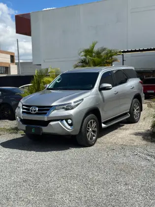 TOYOTA HILUX SW4 2.8 SRX 4X4 16V TURBO INTERCOOLER DIESEL 4P AUTOMÁTICO