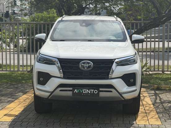 TOYOTA-HILUX SW4-2.8 D-4D TURBO DIESEL SRX 7L 4X4 AUTOMÁTICO TOYOTA-HILUX SW4-2021