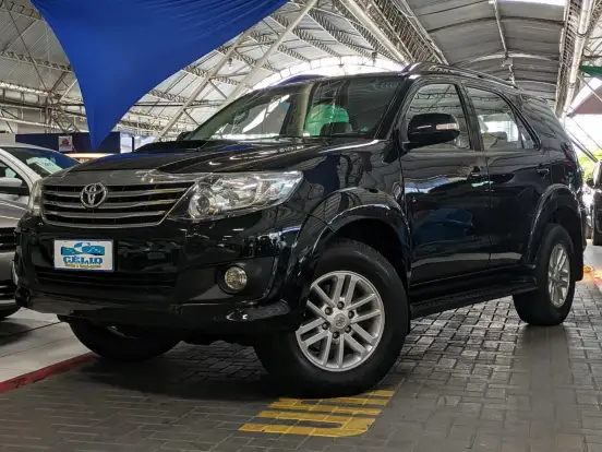 TOYOTA-HILUX SW4-3.0 SRV 4X4 16V TURBO INTERCOOLER DIESEL 4P AUTOMÁTICO TOYOTA-HILUX SW4-2012