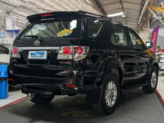 TOYOTA-HILUX SW4-3.0 SRV 4X4 16V TURBO INTERCOOLER DIESEL 4P AUTOMÁTICO TOYOTA-HILUX SW4-2012