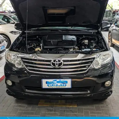 TOYOTA-HILUX SW4-2012