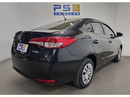 TOYOTA-YARIS-2024
