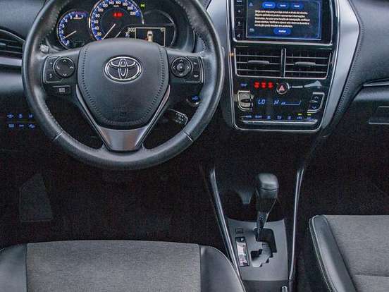 TOYOTA-YARIS-1.5 16V FLEX XS MULTIDRIVE TOYOTA-YARIS-2023
