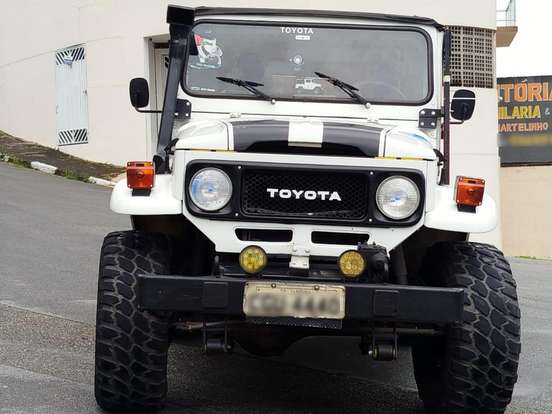 TOYOTA-BANDEIRANTE-1989