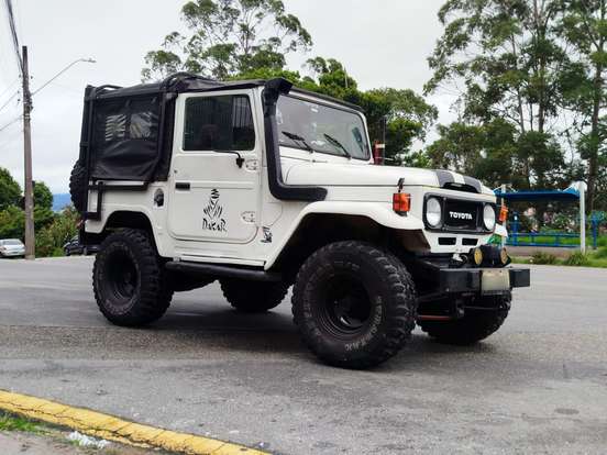 TOYOTA-BANDEIRANTE-1989
