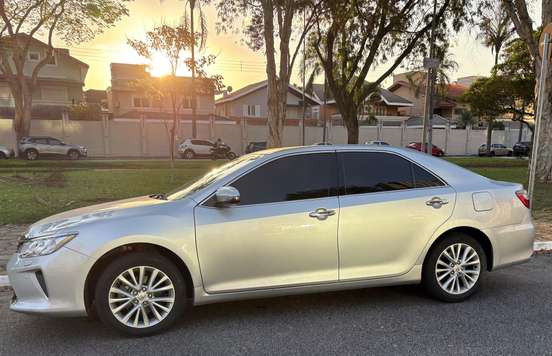 TOYOTA-CAMRY-2014