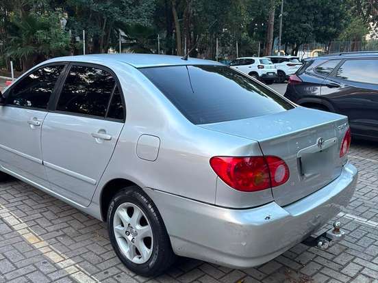 TOYOTA-COROLLA-1.8 SE-G 16V GASOLINA 4P AUTOMÁTICO TOYOTA-COROLLA-2002