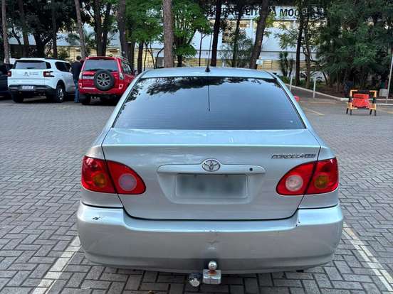TOYOTA-COROLLA-1.8 SE-G 16V GASOLINA 4P AUTOMÁTICO TOYOTA-COROLLA-2002