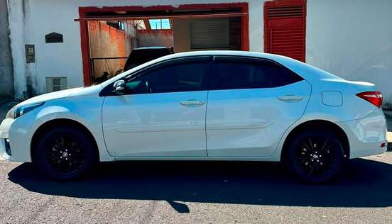 TOYOTA-COROLLA-2017
