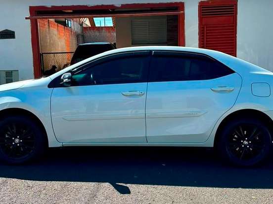 TOYOTA-COROLLA-2.0 DYNAMIC 16V FLEX 4P AUTOMÁTICO TOYOTA-COROLLA-2017