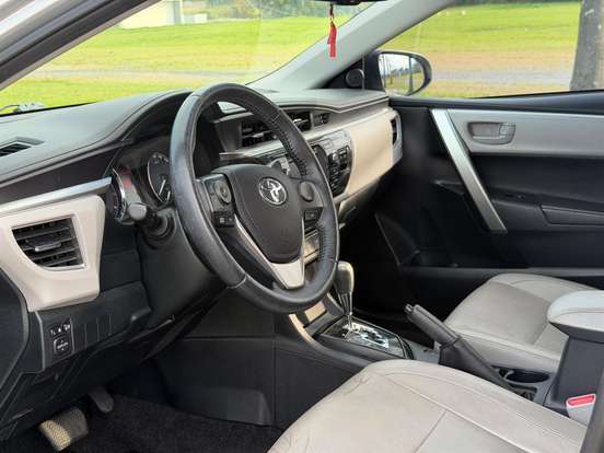 TOYOTA-COROLLA-2016
