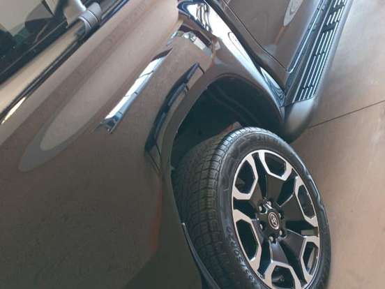 TOYOTA-HILUX-2.7 SRV 4X2 CD 16V FLEX 4P AUTOMÁTICO TOYOTA-HILUX-2019
