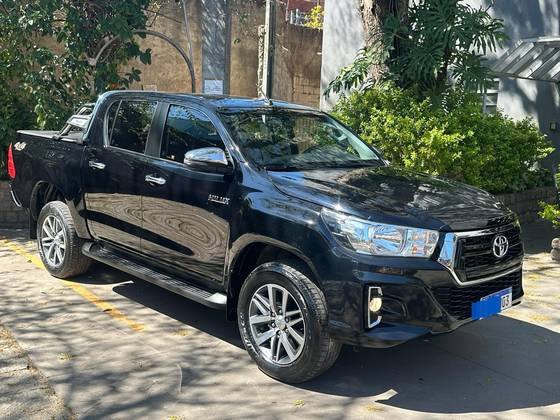TOYOTA HILUX 2.8 SRV 4X4 CD 16V DIESEL 4P AUTOMÁTICO