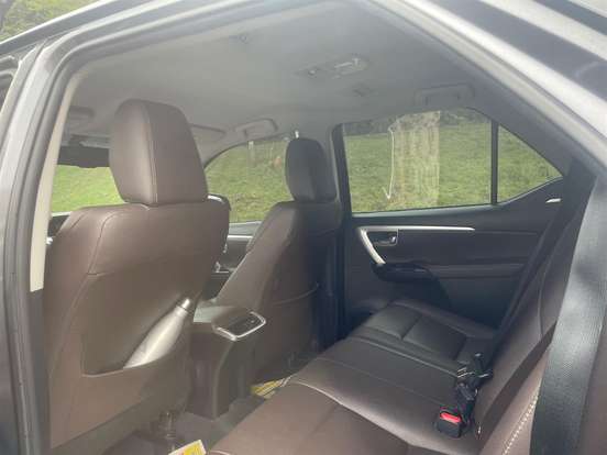 TOYOTA-HILUX SW4-2019