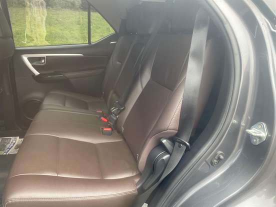 TOYOTA-HILUX SW4-2019