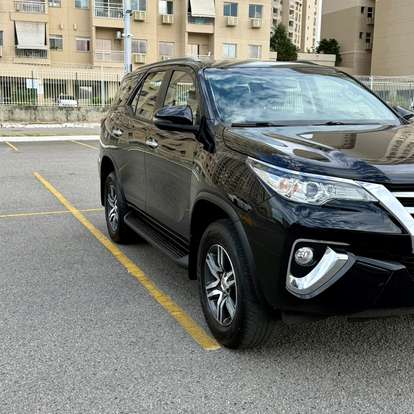 TOYOTA-HILUX SW4-2018