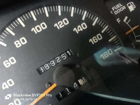 TOYOTA-HILUX SW4-1998