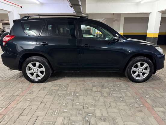 TOYOTA-RAV4-2.4 4X2 16V GASOLINA 4P AUTOMÁTICO TOYOTA-RAV4-2011