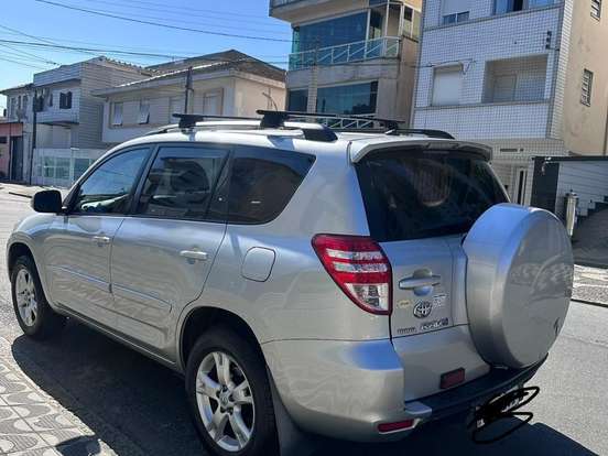 TOYOTA-RAV4-2.4 4X4 16V GASOLINA 4P AUTOMÁTICO TOYOTA-RAV4-2011