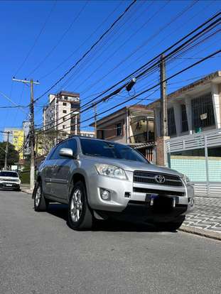 TOYOTA-RAV4-2011