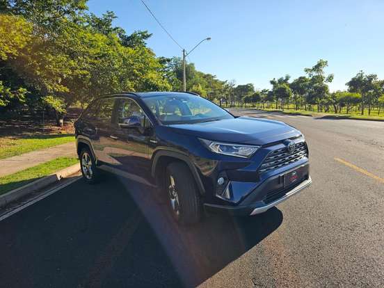 TOYOTA-RAV4-2019