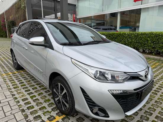TOYOTA-YARIS-2019