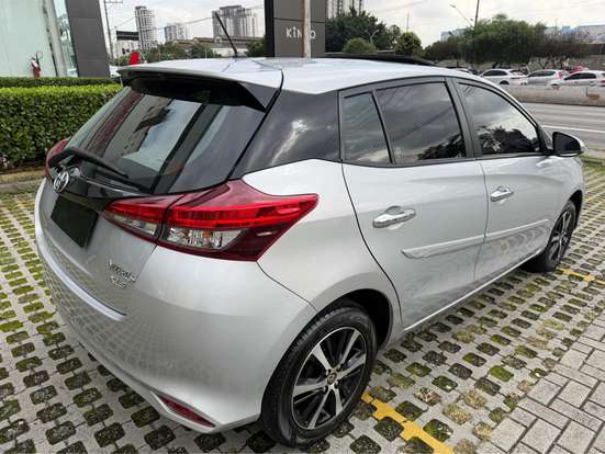TOYOTA-YARIS-2019