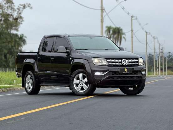 VOLKSWAGEN-AMAROK-2016
