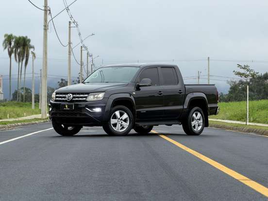 VOLKSWAGEN-AMAROK-2016