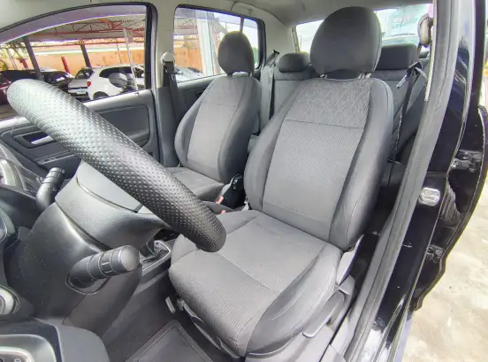 VOLKSWAGEN-FOX-1.0 MI 8V FLEX 4P MANUAL VOLKSWAGEN-FOX-2013